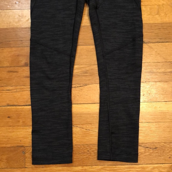 Outdoor Voices Warm-Up 7/8th Leggings in Charcoal, size XS - Picture 5 of 12